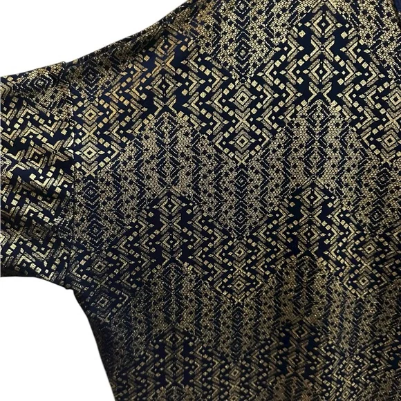 LuLaRoe Elegant Irma Top size XL - Picture 6 of 6